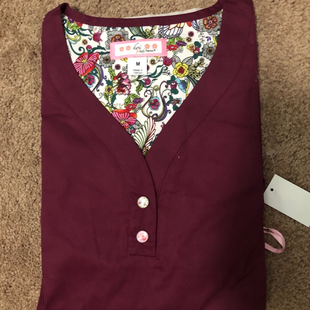 Koi scrubs